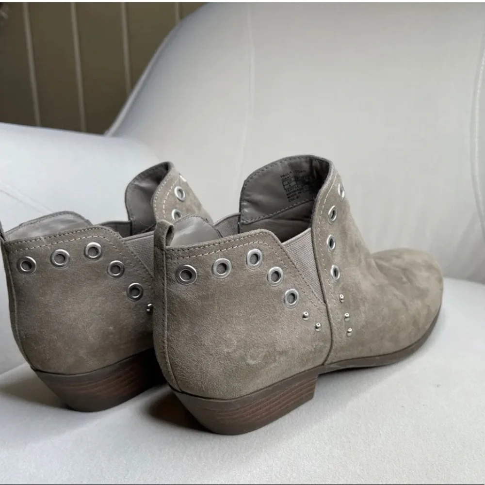 Circus By Sam Edelman Booties Youth 4 Studded Boots Brown Taupe Nubuck